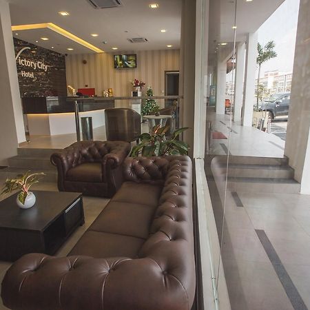 Hotel Zamburger Victory City Johor Bahru Eksteriør billede