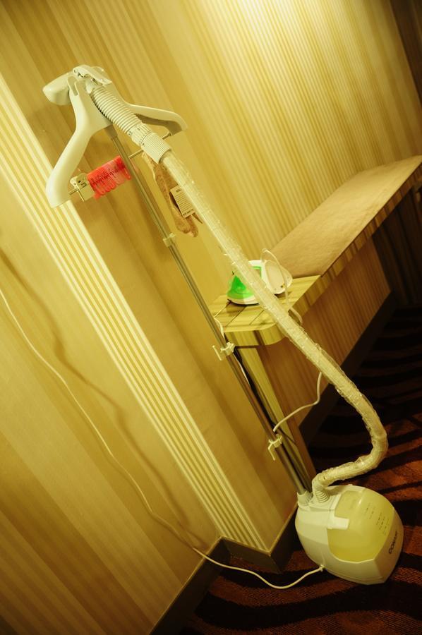 Hotel Zamburger Victory City Johor Bahru Eksteriør billede