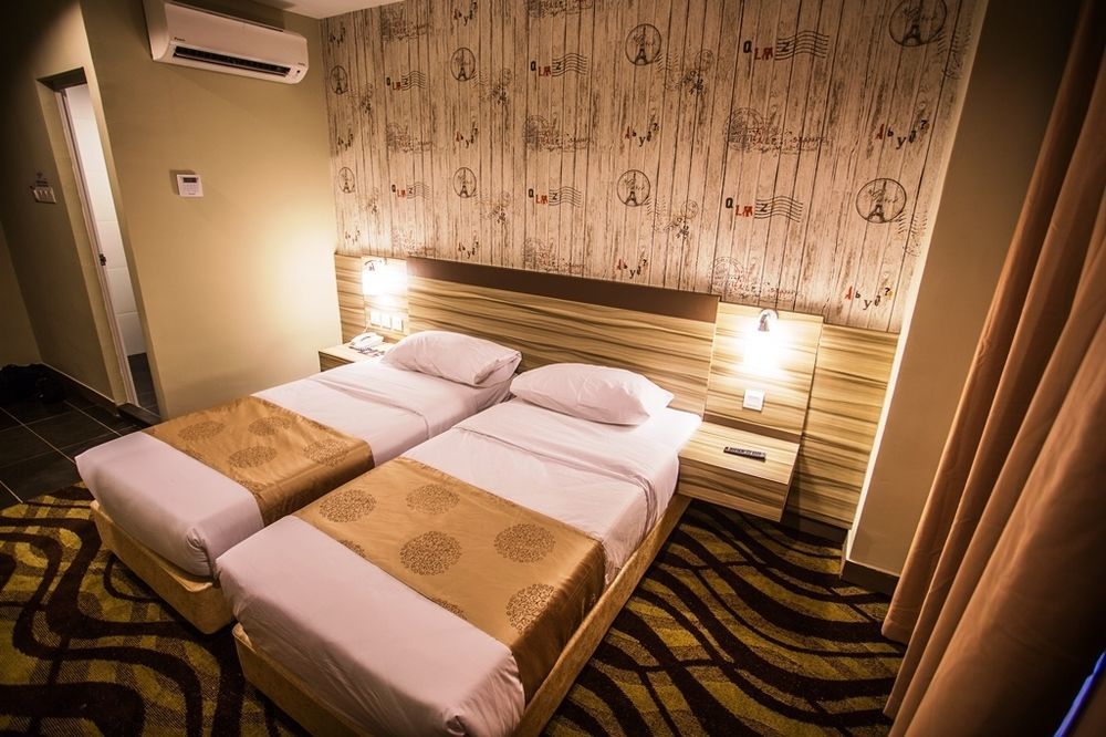 Hotel Zamburger Victory City Johor Bahru Eksteriør billede