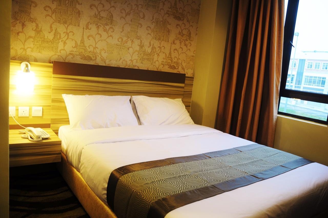 Hotel Zamburger Victory City Johor Bahru Værelse billede