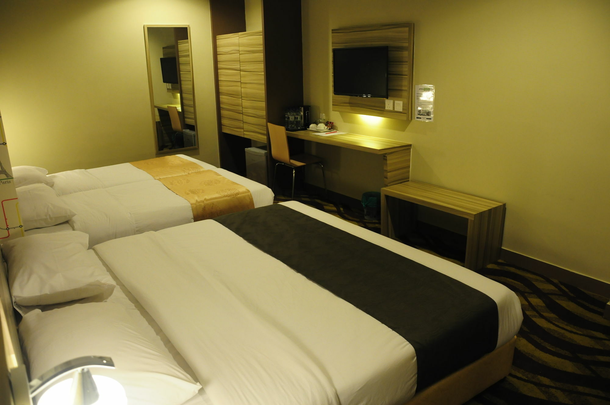 Hotel Zamburger Victory City Johor Bahru Eksteriør billede